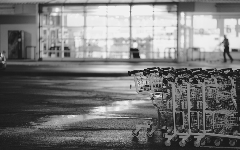 clark-young-ueZXMrZFFKQ-unsplash